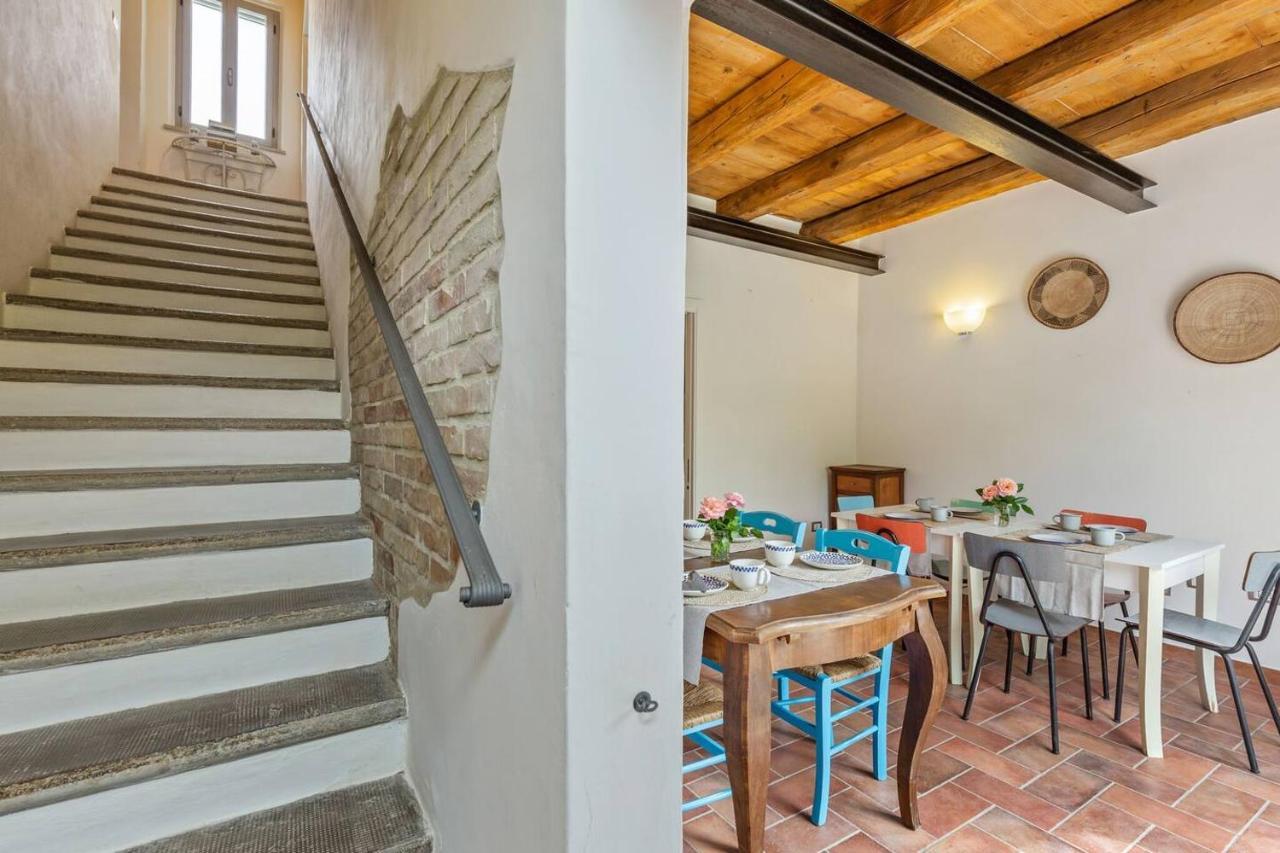 Grande Villa Storica Per Vacanze Con Giardino Privato E Piscina Ostra Екстер'єр фото
