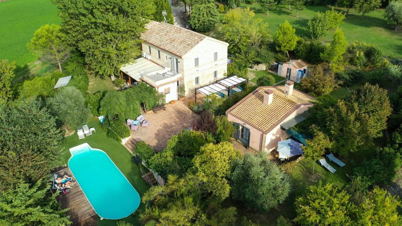 Grande Villa Storica Per Vacanze Con Giardino Privato E Piscina Ostra Екстер'єр фото