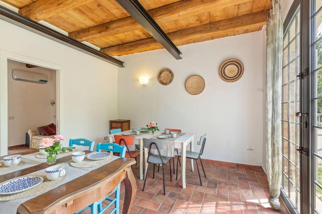 Grande Villa Storica Per Vacanze Con Giardino Privato E Piscina Ostra Екстер'єр фото