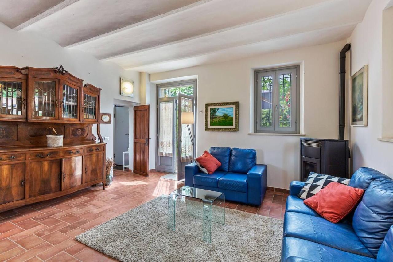 Grande Villa Storica Per Vacanze Con Giardino Privato E Piscina Ostra Екстер'єр фото
