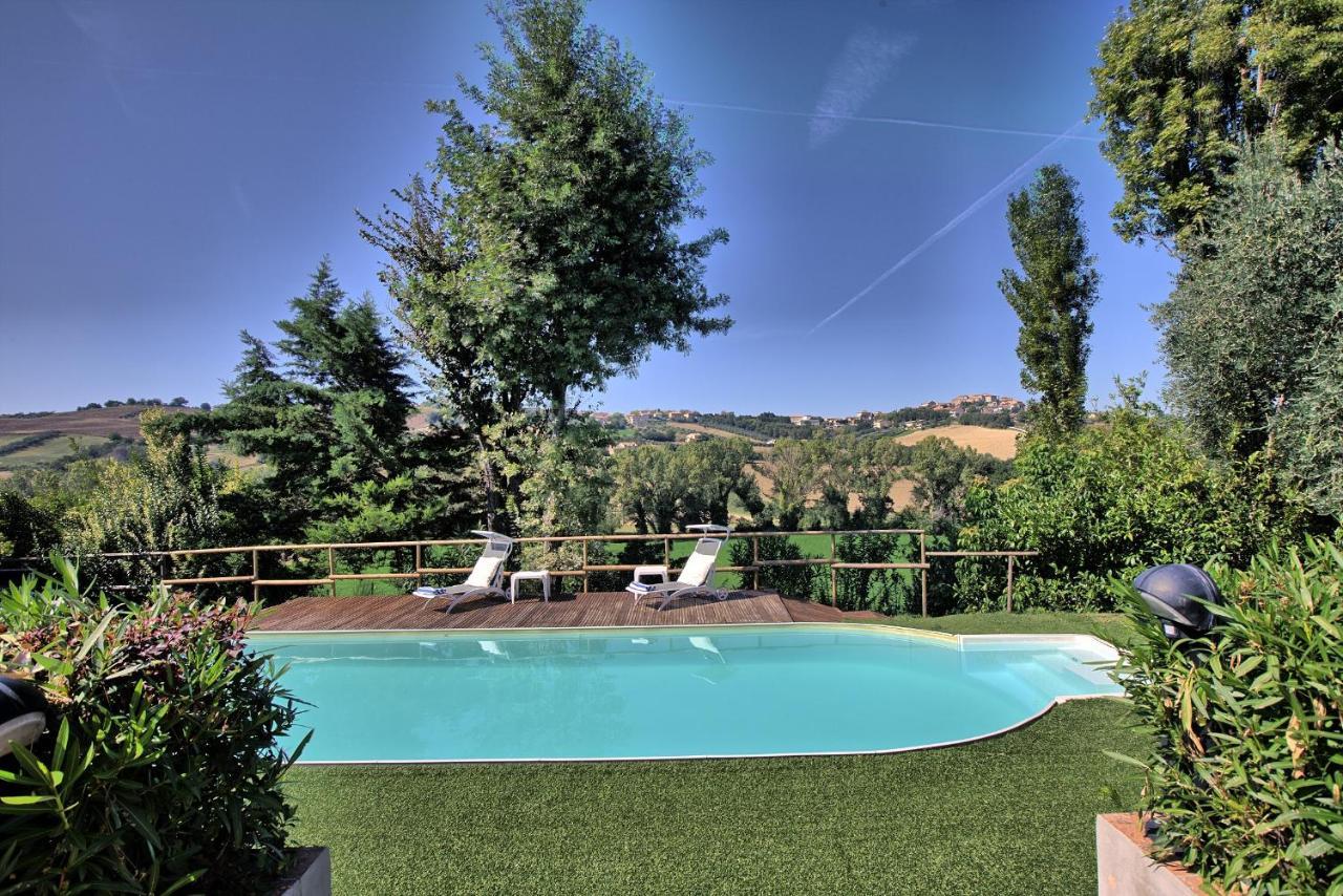 Grande Villa Storica Per Vacanze Con Giardino Privato E Piscina Ostra Екстер'єр фото