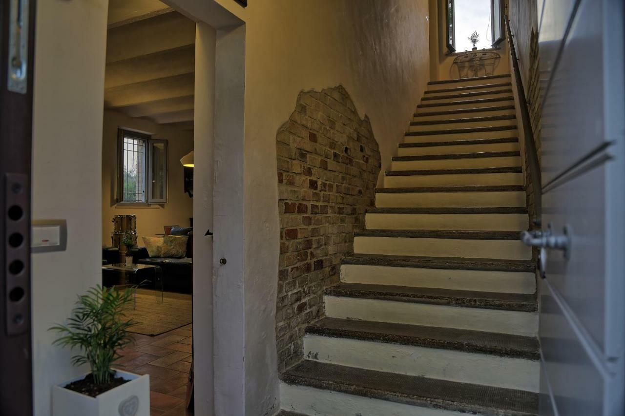 Grande Villa Storica Per Vacanze Con Giardino Privato E Piscina Ostra Екстер'єр фото